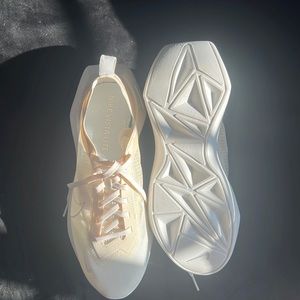 ‼️Last chance-White Nikes size 9.5